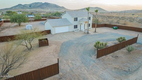Single Family Residence in Phoenix AZ 1819 JOY RANCH Road.jpg