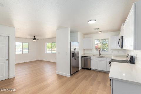 Single Family Residence in El Mirage AZ 13318 CESAR CHAVEZ Drive.jpg