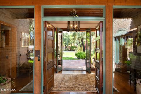 Single Family Residence in Paradise Valley AZ 8022 IRONWOOD Drive.jpg