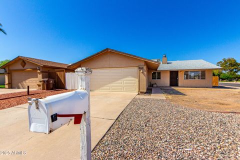 Single Family Residence in Peoria AZ 9118 W CAMERON Drive.jpg