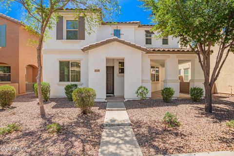 Single Family Residence in Gilbert AZ 4149 E DEVON Drive.jpg