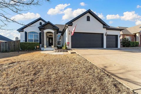Single Family Residence in Springdale AR 1527 Thistle Wood Lane.jpg