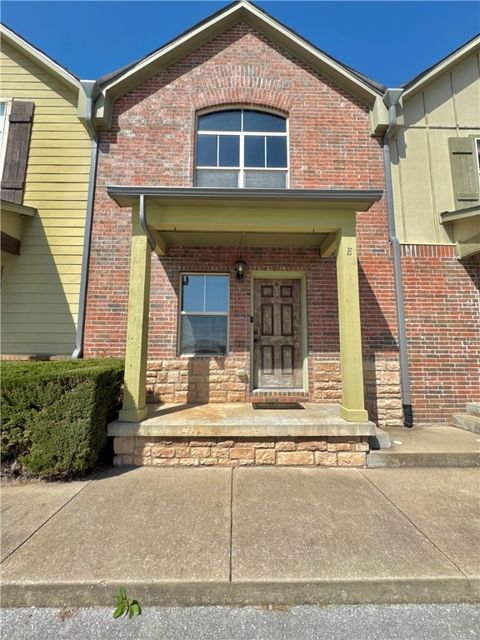 Townhouse in Springdale AR 2212 Ellington Drive #E.jpg