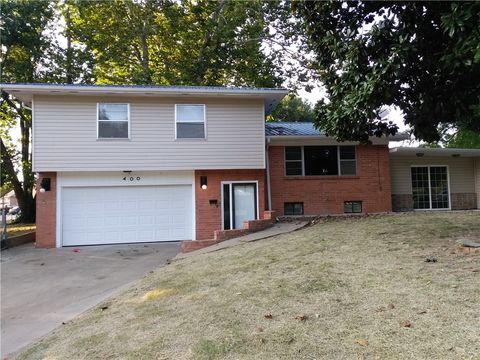 Single Family Residence in Springdale AR 400 Sanders Avenue.jpg