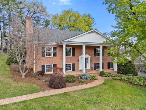 Single Family Residence in STAUNTON VA 500 Wakefield Cir.jpg