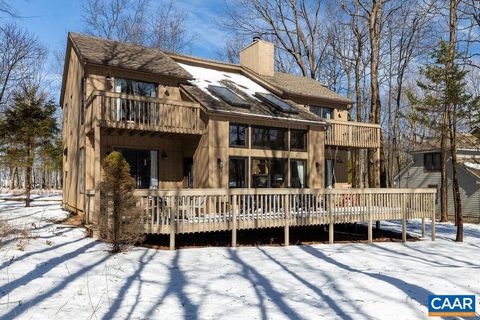 Single Family Residence in WINTERGREEN VA 274 Laurel Springs Dr.jpg