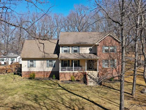 Single Family Residence in STAUNTON VA 1390 Lee Jackson Hwy.jpg