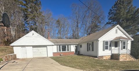 Single Family Residence in CRAIGSVILLE VA 60 Oak St.jpg
