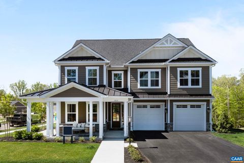 Single Family Residence in CHARLOTTESVILLE VA 16 Farrow Cir.jpg