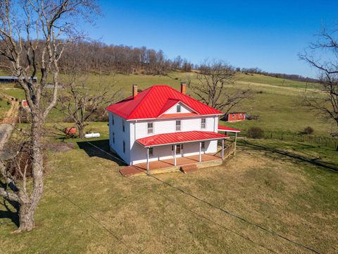 Farm in STAUNTON VA 3165 Old Greenville Rd.jpg