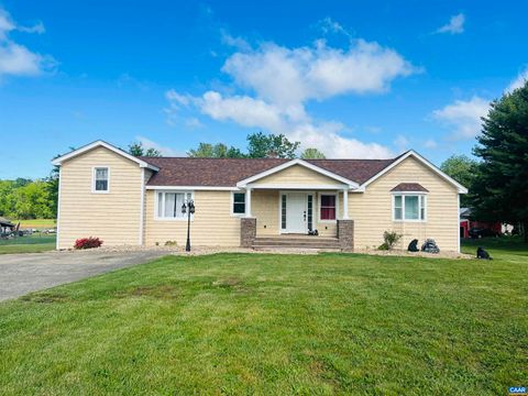 Single Family Residence in LYNDHURST VA 1325 Mt Torrey Rd.jpg