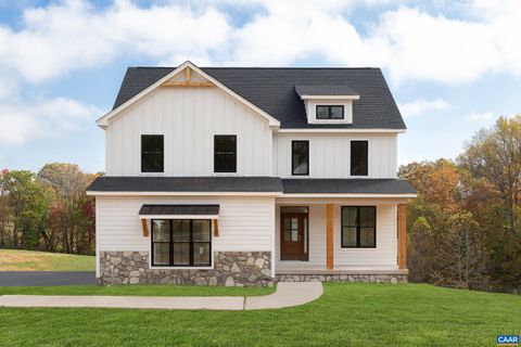 Single Family Residence in STANARDSVILLE VA 121 Yates Cir.jpg
