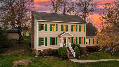 Single Family Residence in FISHERSVILLE VA 15 Teaberry Pl.jpg