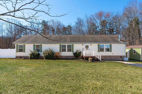 Manufactured Home in STUARTS DRAFT VA 1291 Howardsville Tpke.jpg