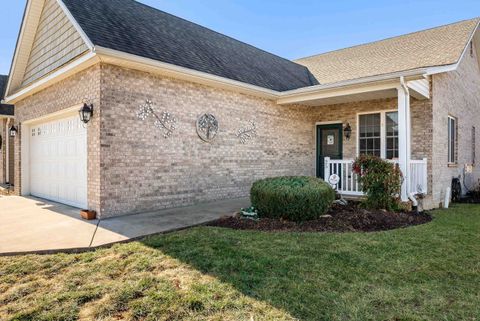 Townhouse in STUARTS DRAFT VA 25 Gemstone Dr.jpg