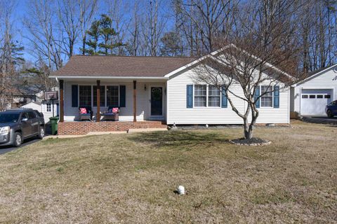 Single Family Residence in STUARTS DRAFT VA 61 Canton Ln.jpg
