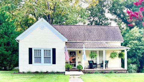Single Family Residence in Gaffney SC 734 Union Street.jpg