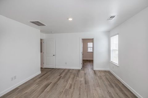 Single Family Residence in Boiling Springs SC 5077 Pratt Drive 23.jpg