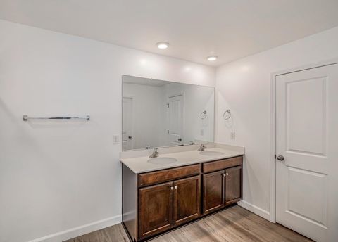 Single Family Residence in Boiling Springs SC 5077 Pratt Drive 27.jpg