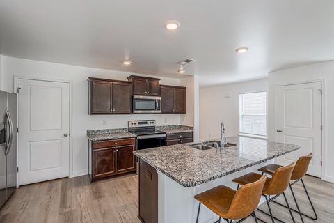 Single Family Residence in Boiling Springs SC 5077 Pratt Drive 8.jpg