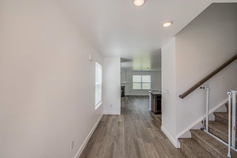 Single Family Residence in Boiling Springs SC 5077 Pratt Drive 5.jpg