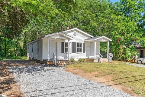 Duplex in Spartanburg SC 691 Beaumont Avenue.jpg