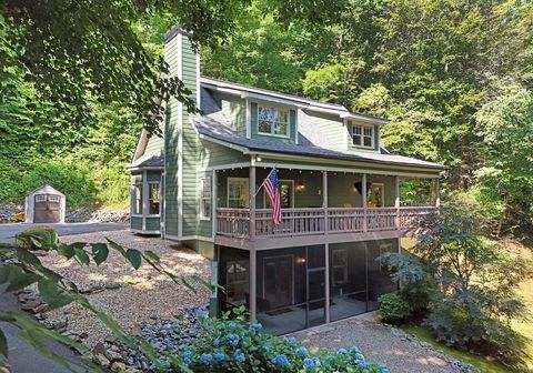 Single Family Residence in Hiawassee GA 142 Evergreen Road.jpg