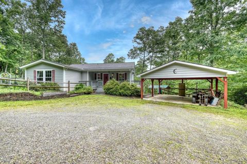 Single Family Residence in Blairsville GA 311 Lonesome Pine Trail.jpg
