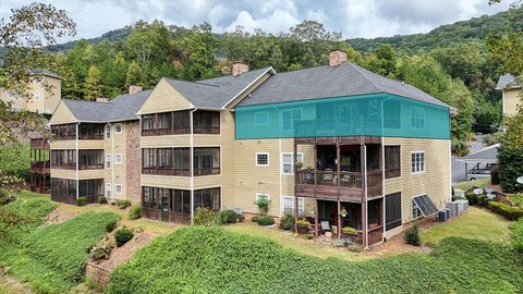 Condominium in Clayton GA 92 Glen Eagle Court.jpg