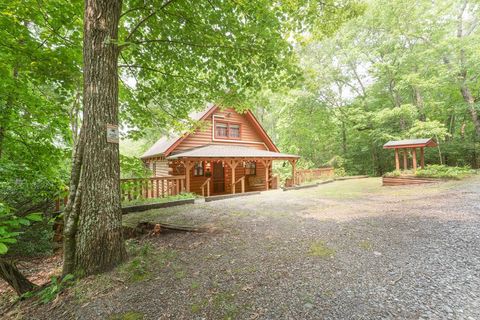 Single Family Residence in Hayesville SC 90 Pounding Mill Knob.jpg