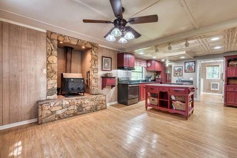 Single Family Residence in Blairsville GA 175 Loblolly Lane 16.jpg