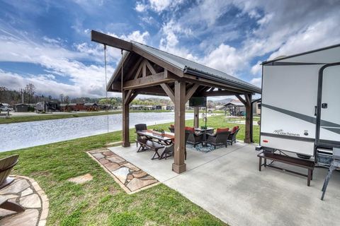  in Blairsville GA 383 Mountain Creek Road.jpg
