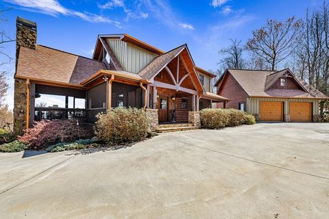 Single Family Residence in Blue Ridge GA 218 Chickadee Drive.jpg