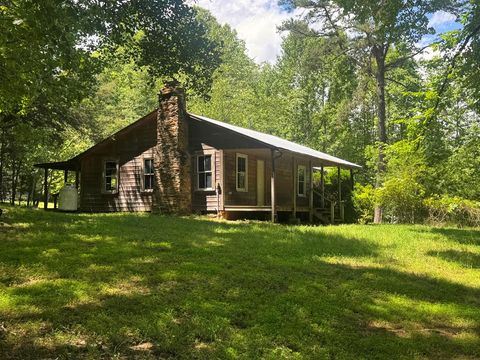 Single Family Residence in Blairsville GA 2165 Hwy 325.jpg