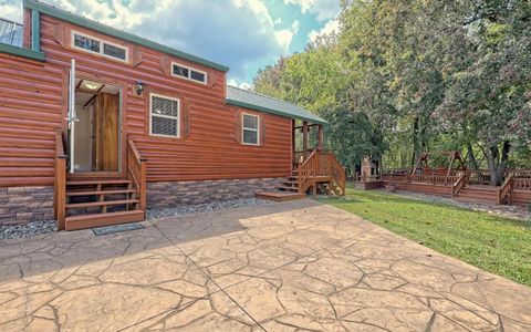 Single Family Residence in Blairsville GA 140 Porch View Circle.jpg