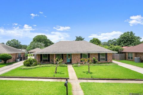 Single Family Residence in Baton Rouge LA 4920 Woodlyn Dr.jpg