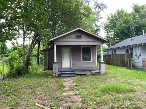 Single Family Residence in Baton Rouge LA 3938 Alliquippa.jpg