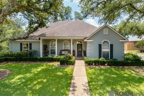 Single Family Residence in Baton Rouge LA 531 Woodgate Blvd.jpg