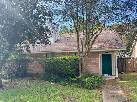 Single Family Residence in Baton Rouge LA 2252 Brightside Dr.jpg