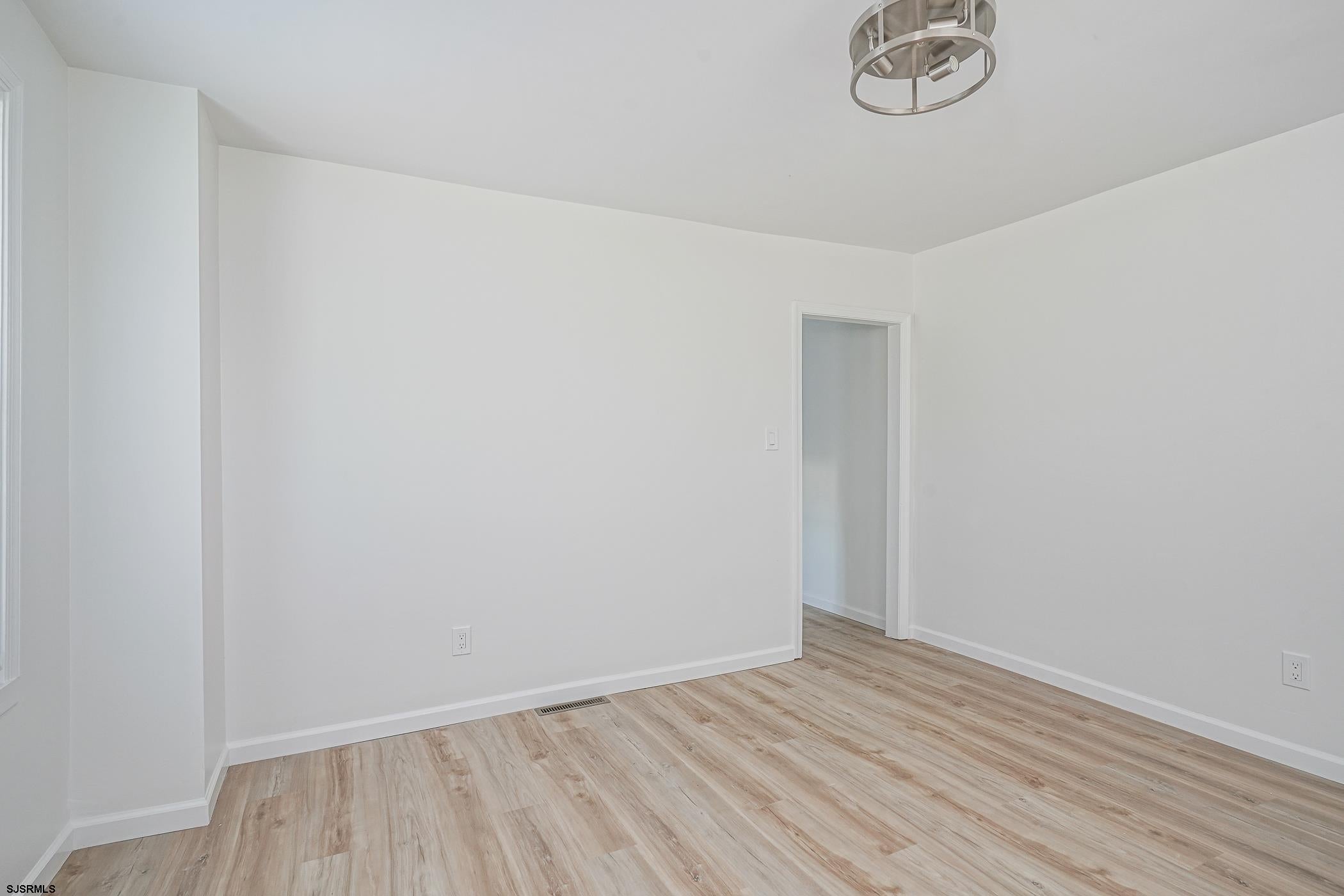 264 E Sherman, Vineland, NJ 08360 photo