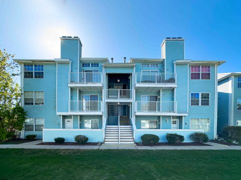 Condominium in Egg Harbor Township NJ 154 Heathercroft #154.jpg