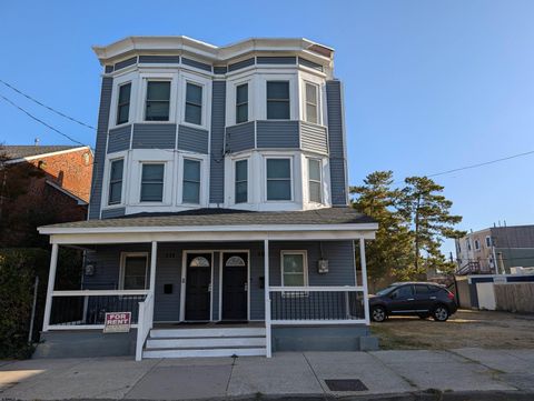 Single Family Residence in Atlantic City NJ 109 New Jersey Ave.jpg