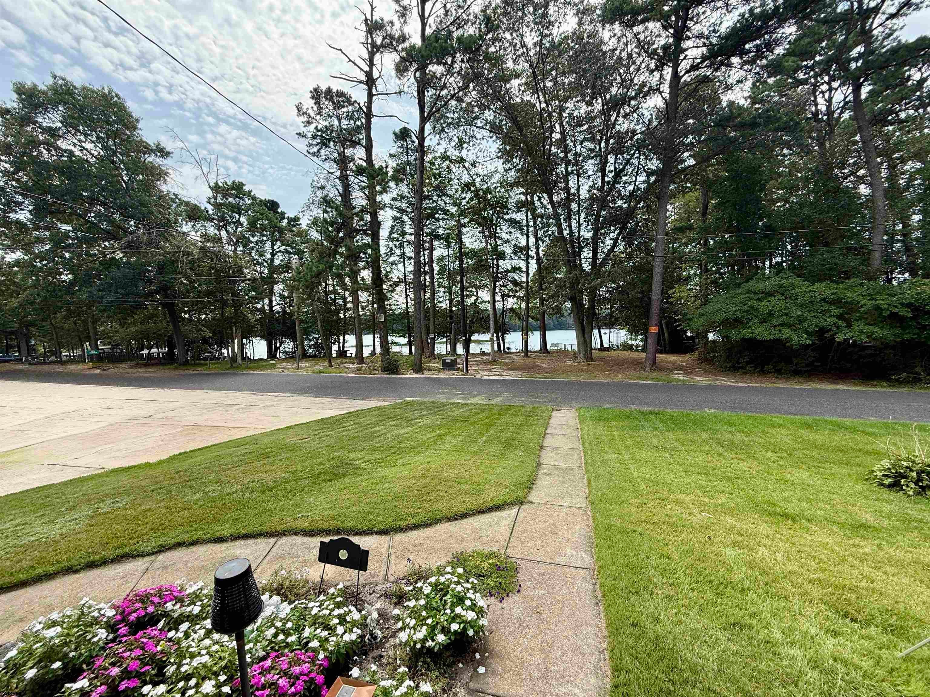312 SW Lakeshore, Laurel Lake, NJ 08332 photo