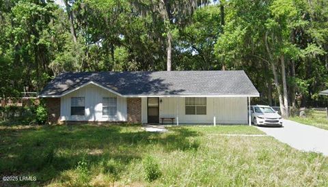 Single Family Residence in Beaufort SC 806 Center Drive.jpg