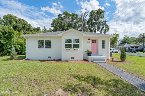 Single Family Residence in Beaufort SC 1312 Congress Street.jpg