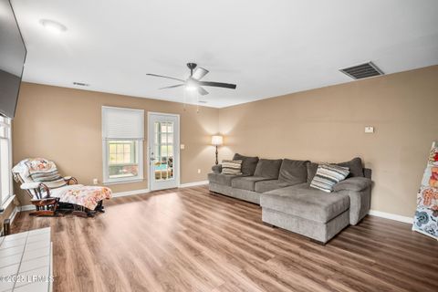 Townhouse in Beaufort SC 2605 Joshua Circle.jpg