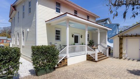 Single Family Residence in Beaufort SC 808 Washington Street 9.jpg