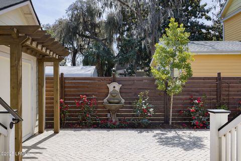 Single Family Residence in Beaufort SC 808 Washington Street 10.jpg