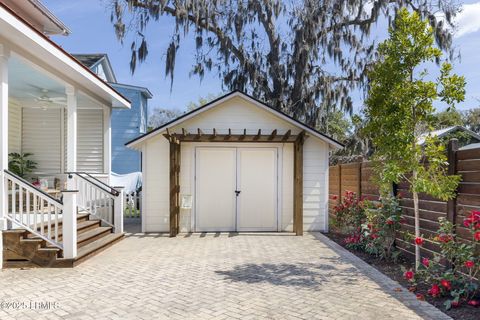 Single Family Residence in Beaufort SC 808 Washington Street 6.jpg