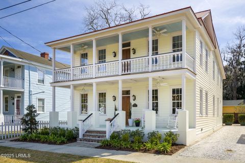Single Family Residence in Beaufort SC 808 Washington Street 1.jpg